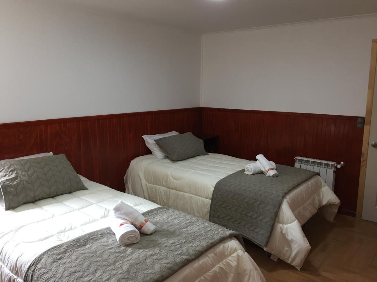 Hostal Andes Patagonicos Пуерто Наталес Екстериор снимка