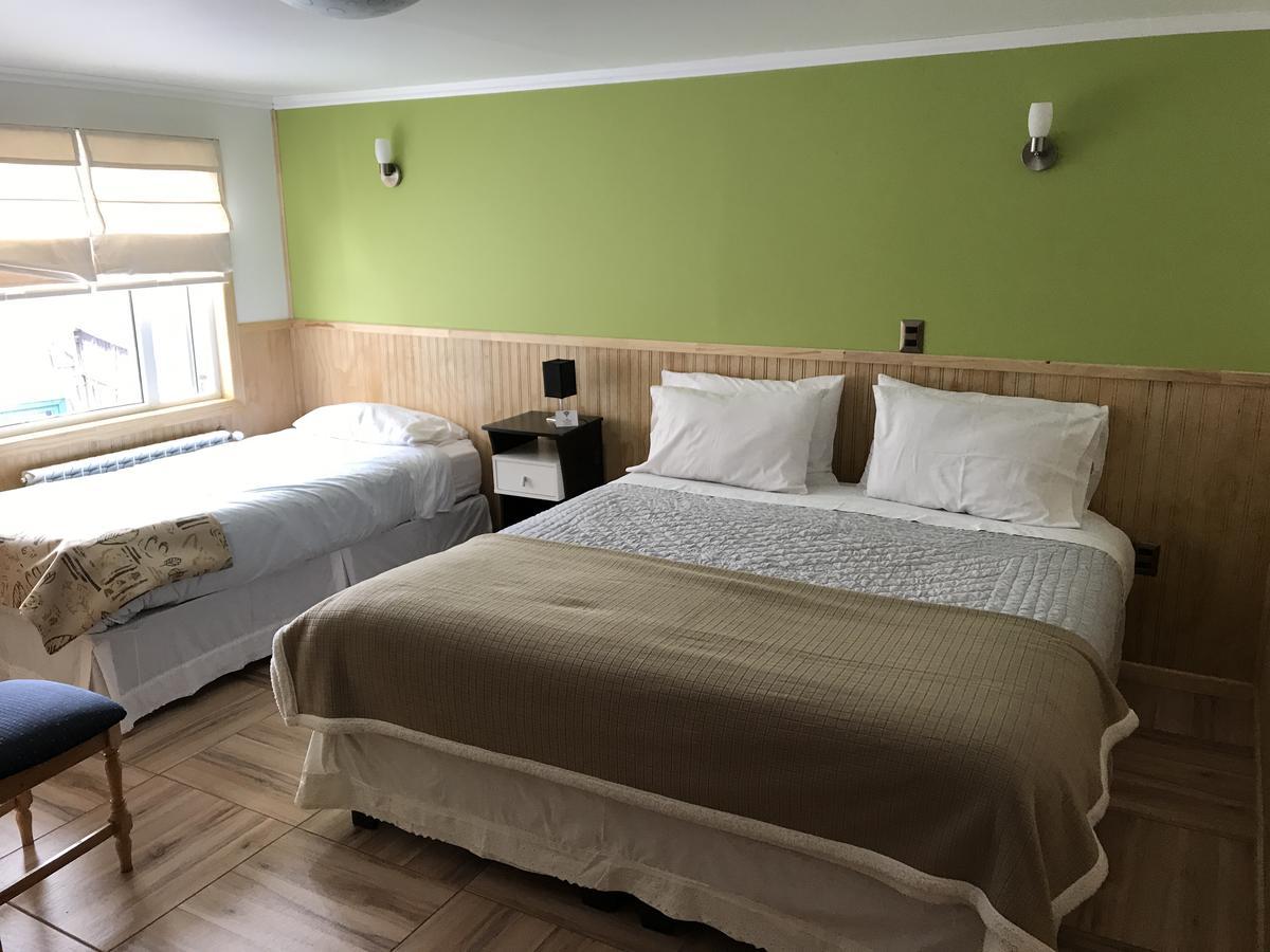 Hostal Andes Patagonicos Пуерто Наталес Екстериор снимка